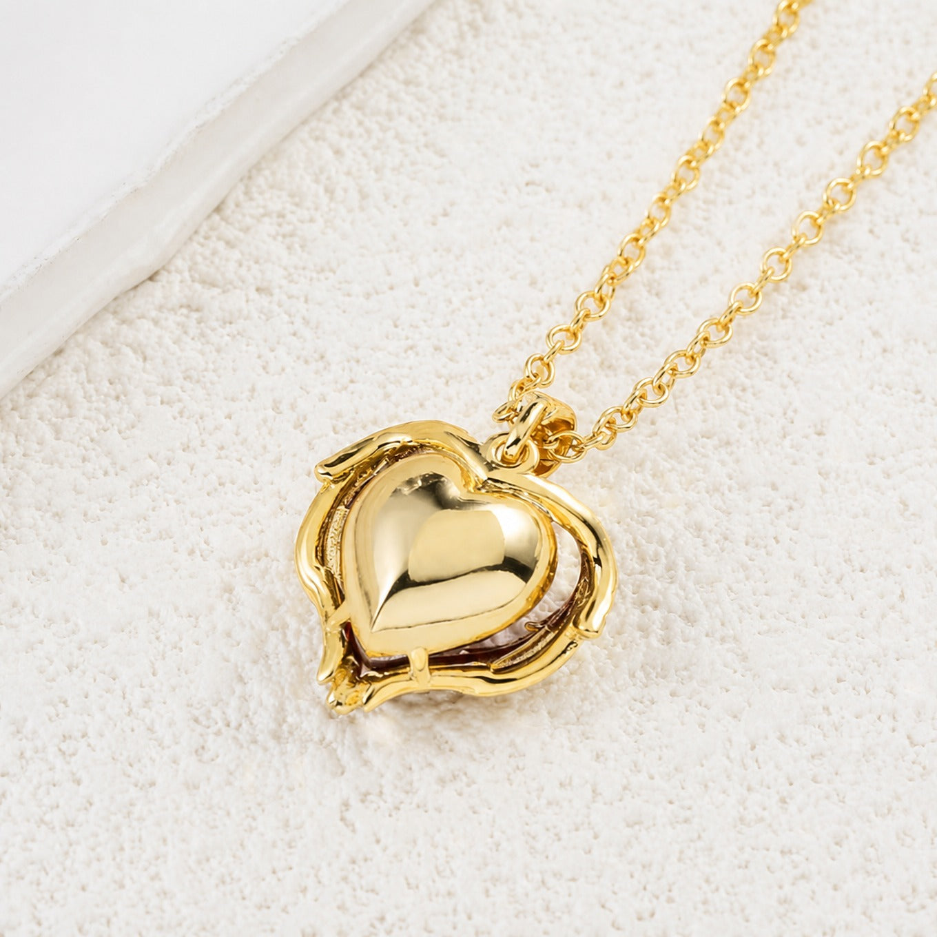 **Sophisticated Ruby Heart Gold Necklace**