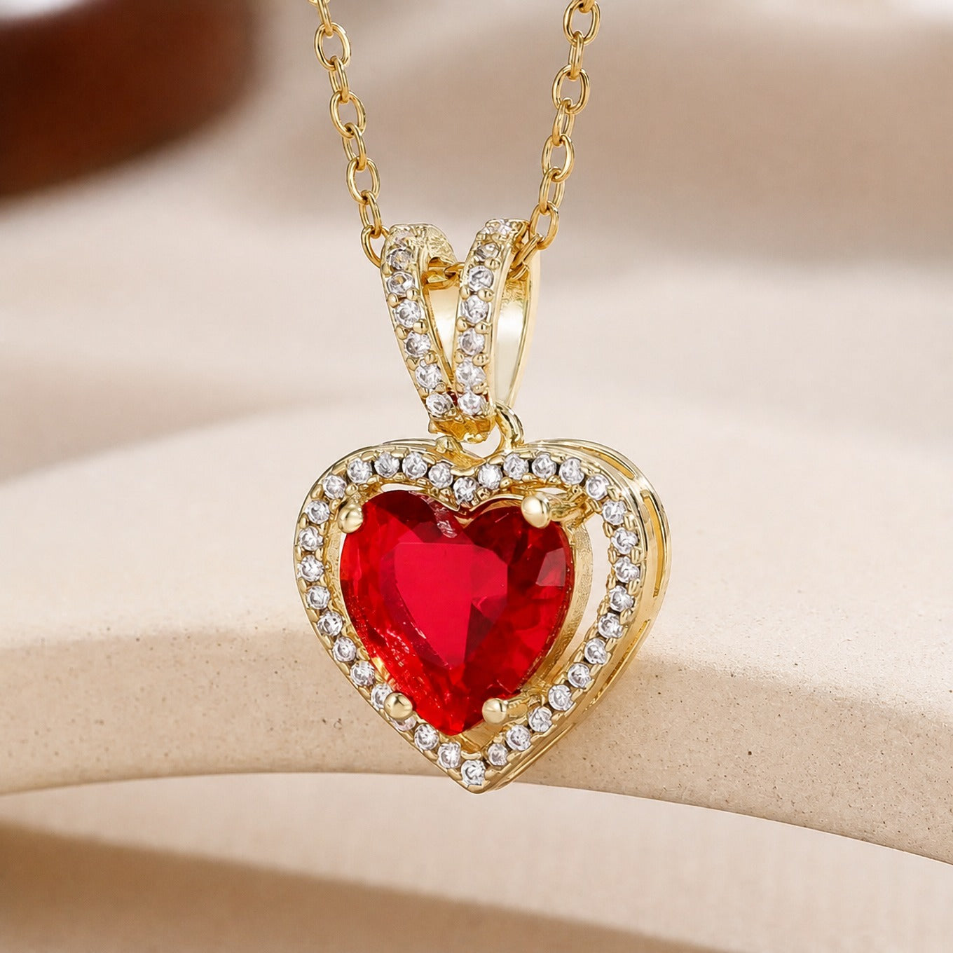 Elegant Gold Chain Necklace