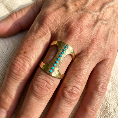 Elegant Turquoise Dot Ring