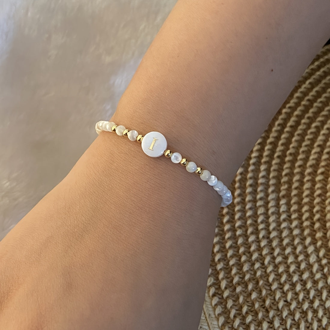 Elegant Initial Pearl Bracelet letter I
