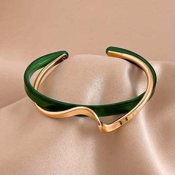 Green / Adjustable