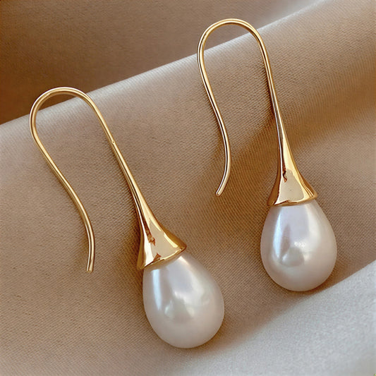 Classic Pearl Beauty Earrings