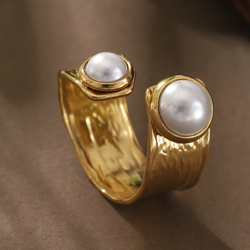 Pearl Embrace Ring