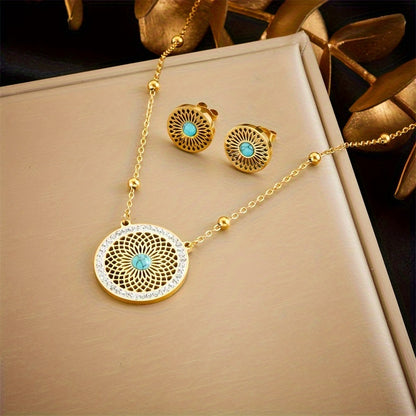 Elegant Turquoise Medallion Jewelry Set with necklace and earrings