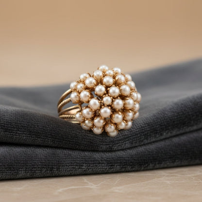 Elegant Inlaid Pearl Gold Ring