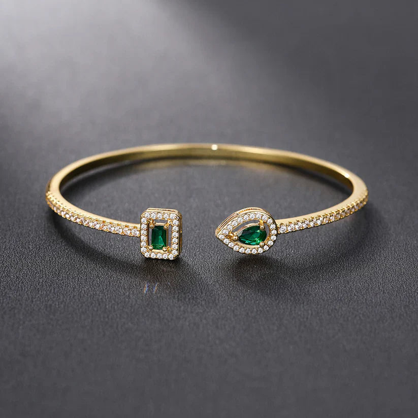 Elegant Gold Sculptural Bracelet