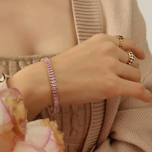 Elegant Rosé Sapphire Gold Bracelet