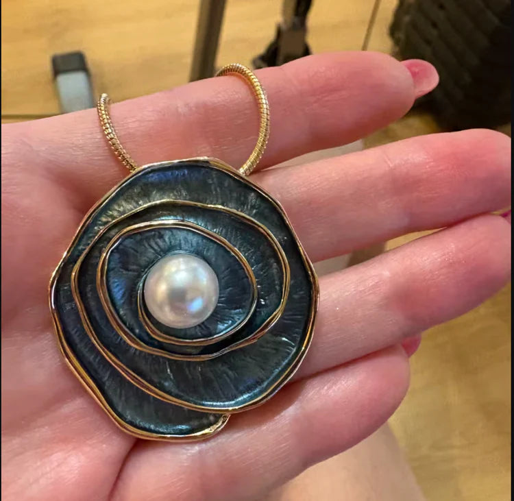 <p>Worn. Loved. Celebrated.</p>