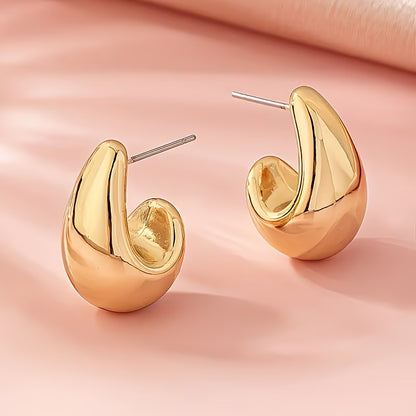 Gold Elegant Teardrop Earrings