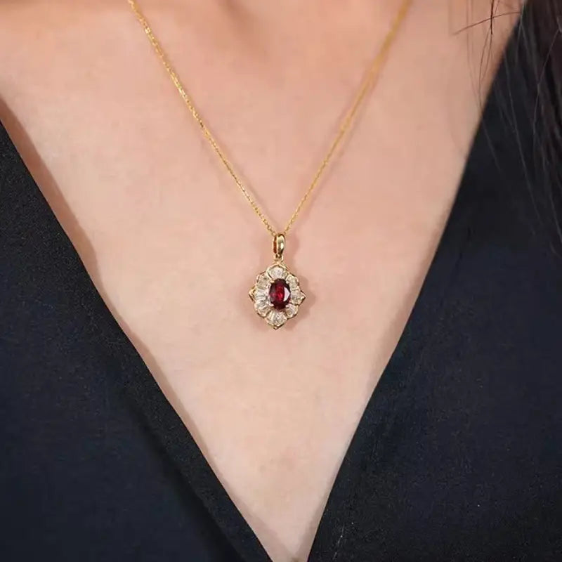 **Sophisticated Crimson Gold Necklace**