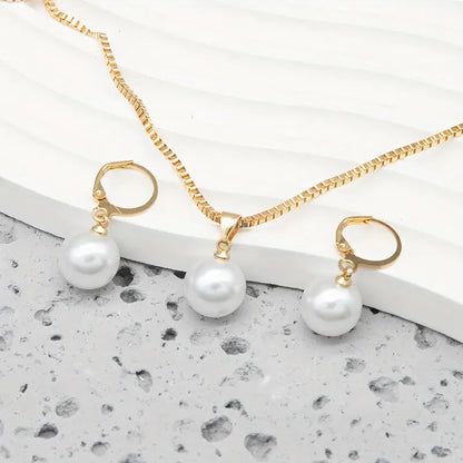 Timeless Pearl Jewelry Set