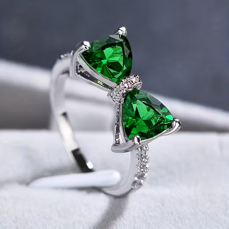 Emerald / 10