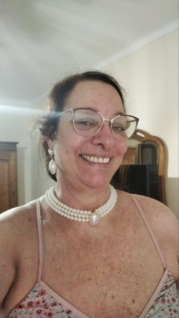 Grace & Helen customer wearing her jewelry